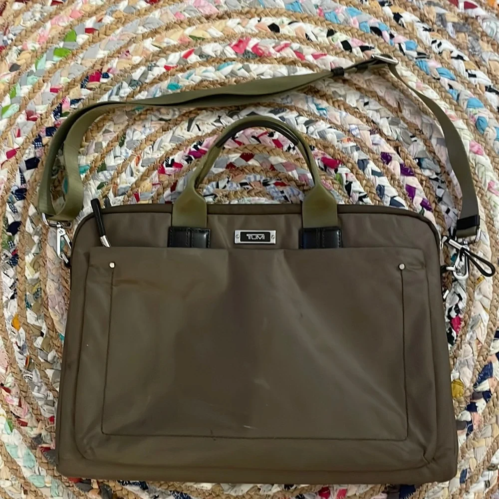 Tumi MacBook Air laptop bag